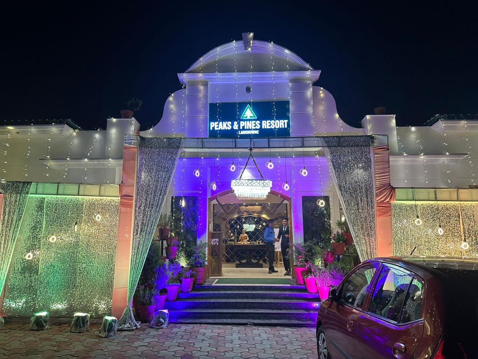 Peaks And Pines Resort ลันส์โดว์นี ภายนอก รูปภาพ